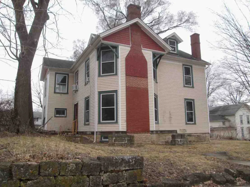 107 E Rapp St Mount Carroll, IL 61053, Carroll County