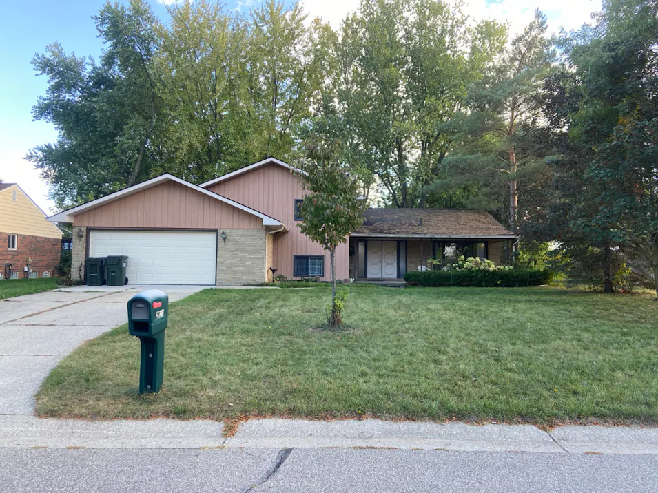 2851 Stonebury Dr Rochester Hills, MI 48307, Oakland County