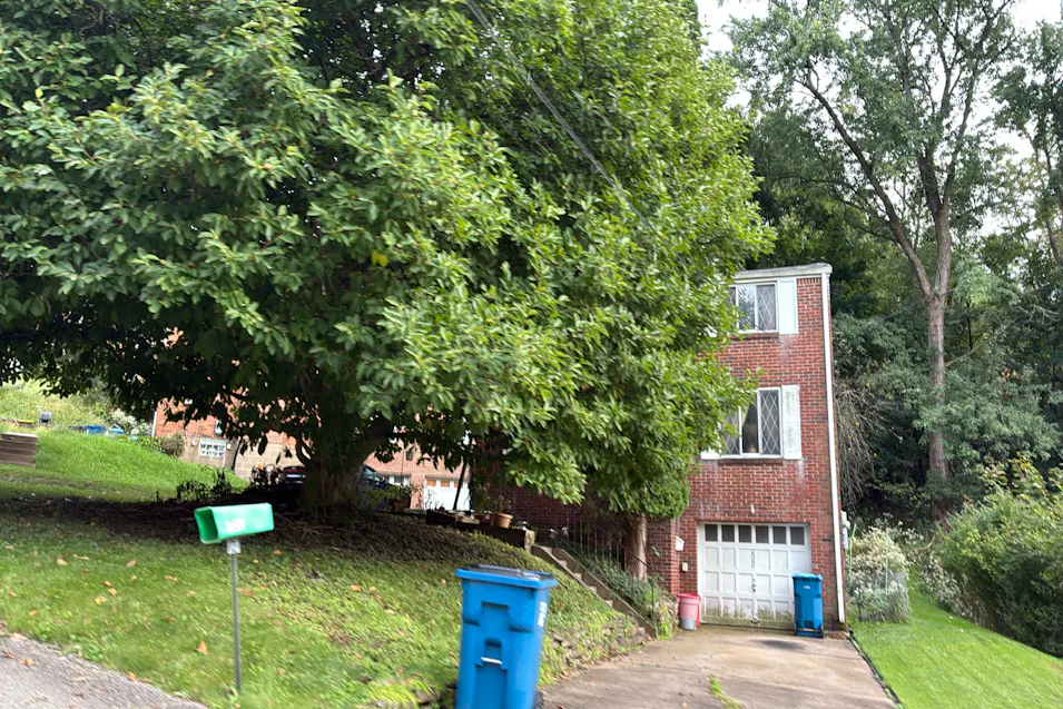 233 Jacob Dr Pittsburgh, PA 15235, Allegheny County