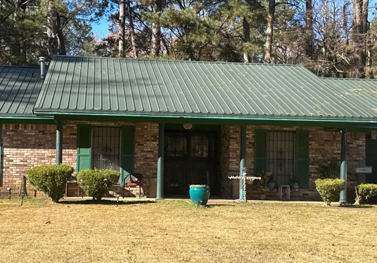 2323 Breckinridge Rd Jackson, MS 39204, Hinds County