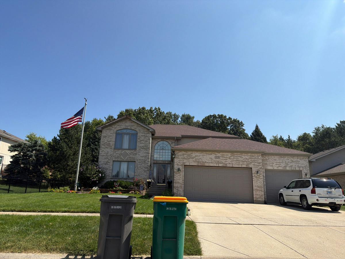 Olympic Ln, Lockport, IL 60441