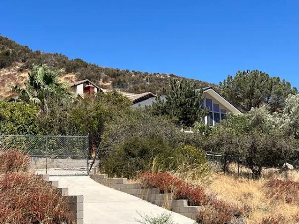12215 Johnson Road Lake Hughes, CA 93532, Los Angeles County