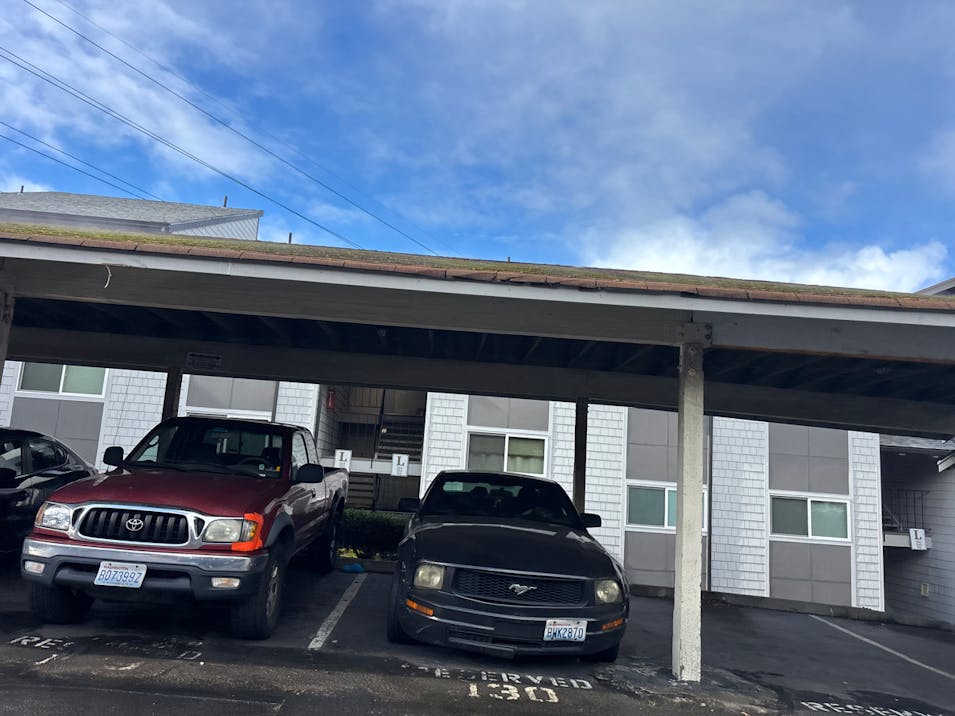 2020 Grant Ave S L-104 Renton, WA 98055, King County