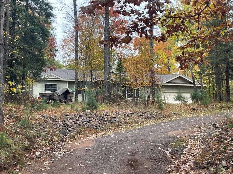 560 Maplewood Dr Gwinn, MI 49841, Marquette County