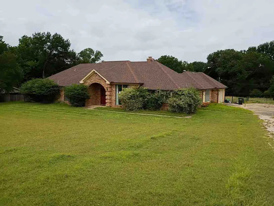 408 Silver Ln Azle, TX 76020, Parker County