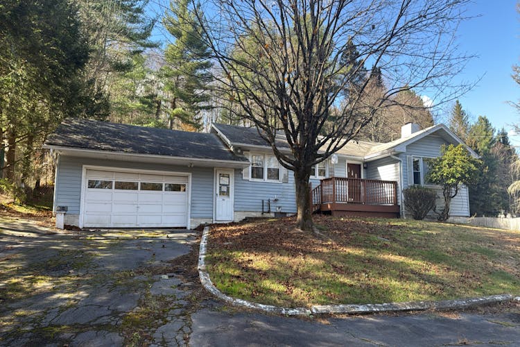 808 Benton Hollow Road, Woodbourne, Ny 12788 Woodbourne, NY 12788, Sullivan County