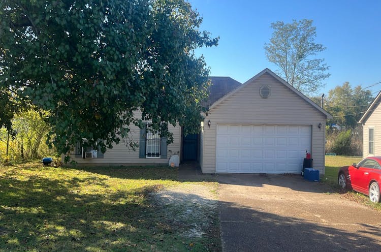 55 Wiley Street Jackson, TN 38301, Madison County