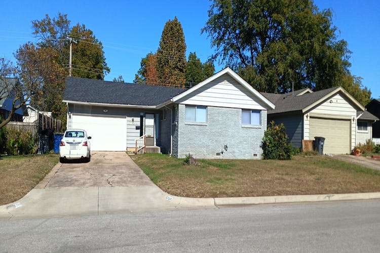 6729 E 28th St Tulsa, OK 74129, Tulsa County