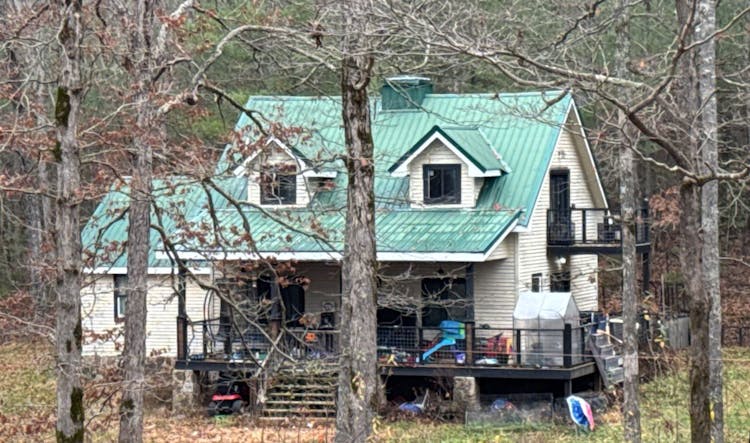 279 Lee Rd Lancing, TN 37770, Morgan County