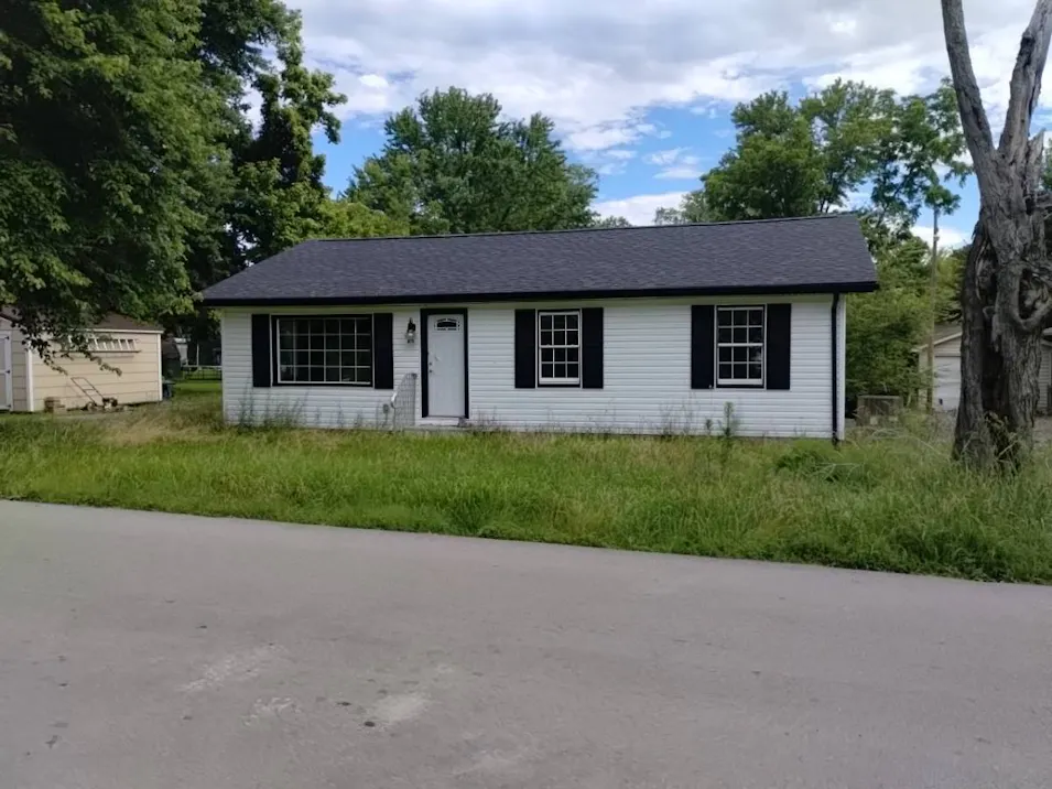 114 Midway Ave Madisonville, KY 42431, Hopkins County