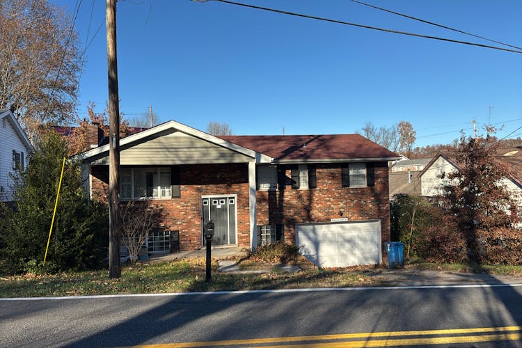 6192 E Pea Ridge Rd Aka 1201 E Pea Ridge Rd Huntington, WV 25705, Cabell County