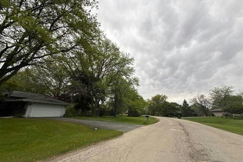 Ben Franklin Rd, Rockford, IL 61108