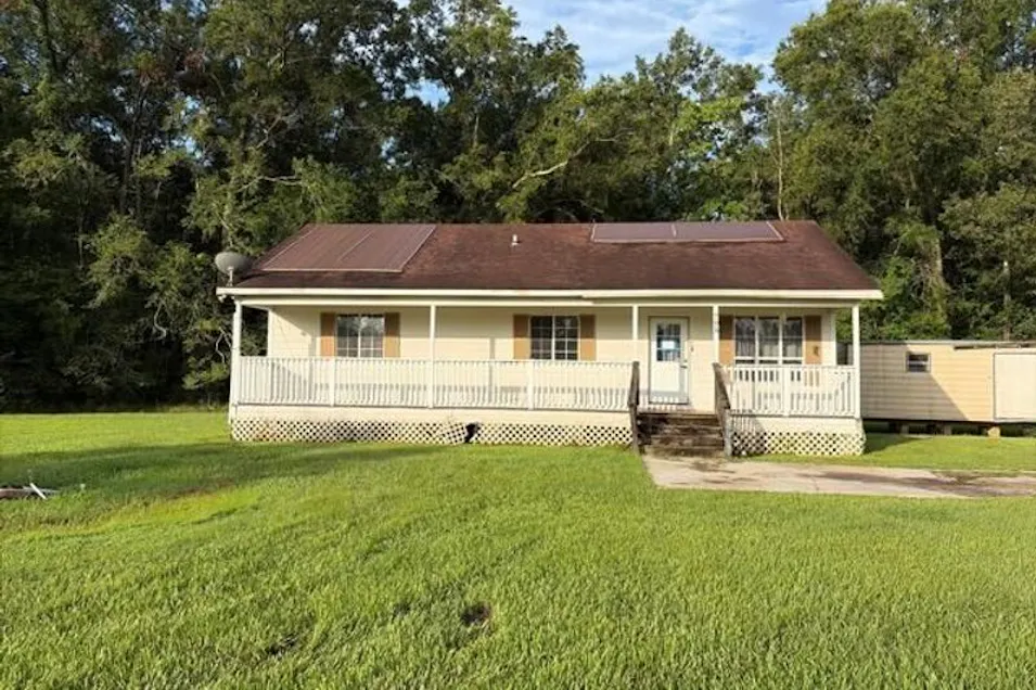 798 Highway 67 Slaughter, LA 70777, East Feliciana County