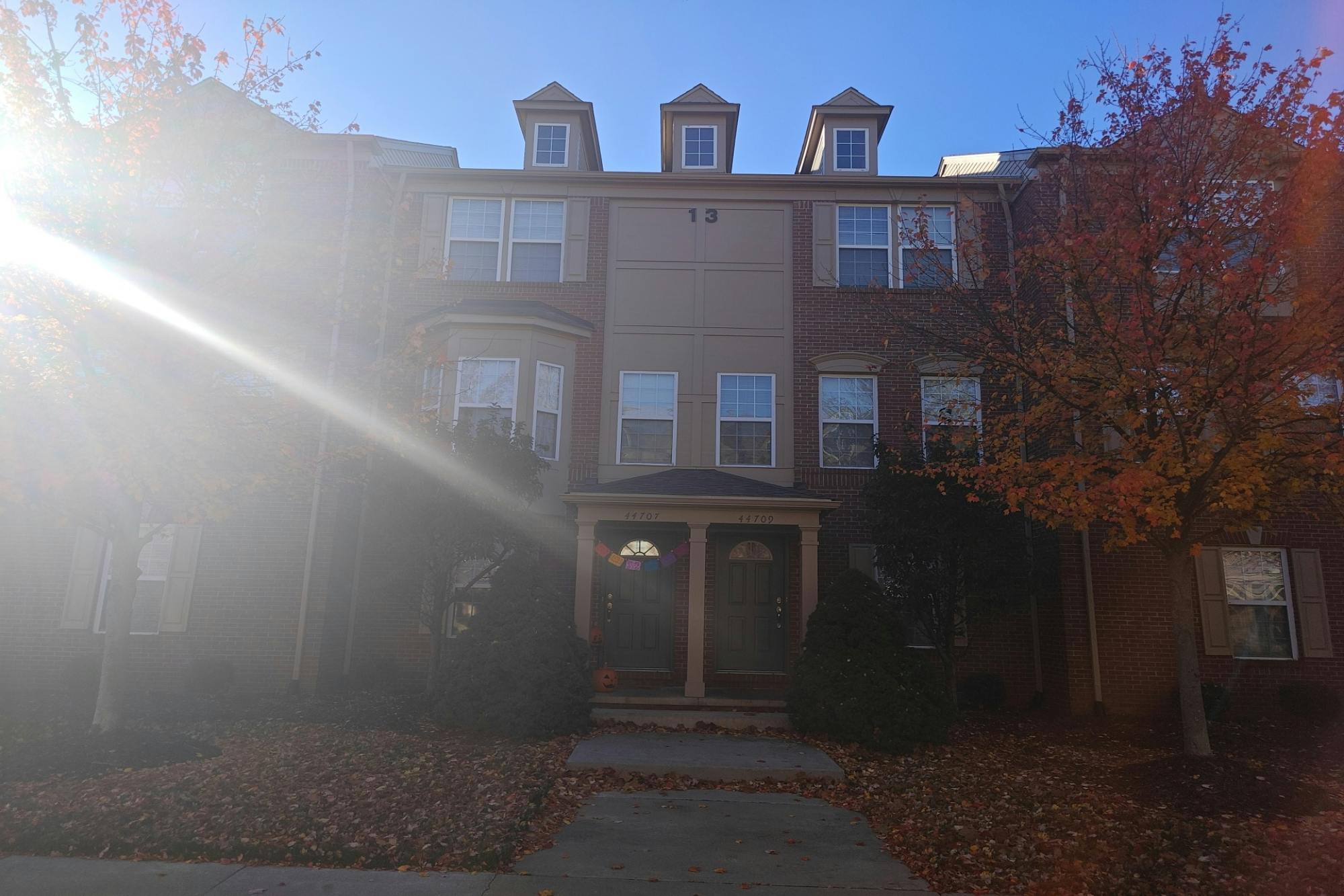 Gwinnett Loop, Novi, MI 48377