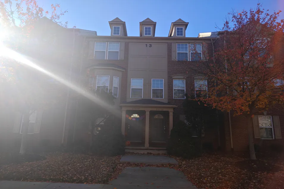 44709 Gwinnett Loop Novi, MI 48377, Oakland County