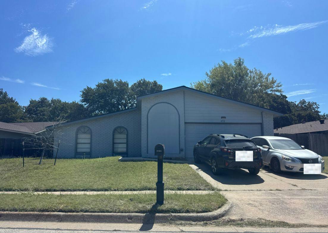 Woodfield Dr, Arlington, TX 76016