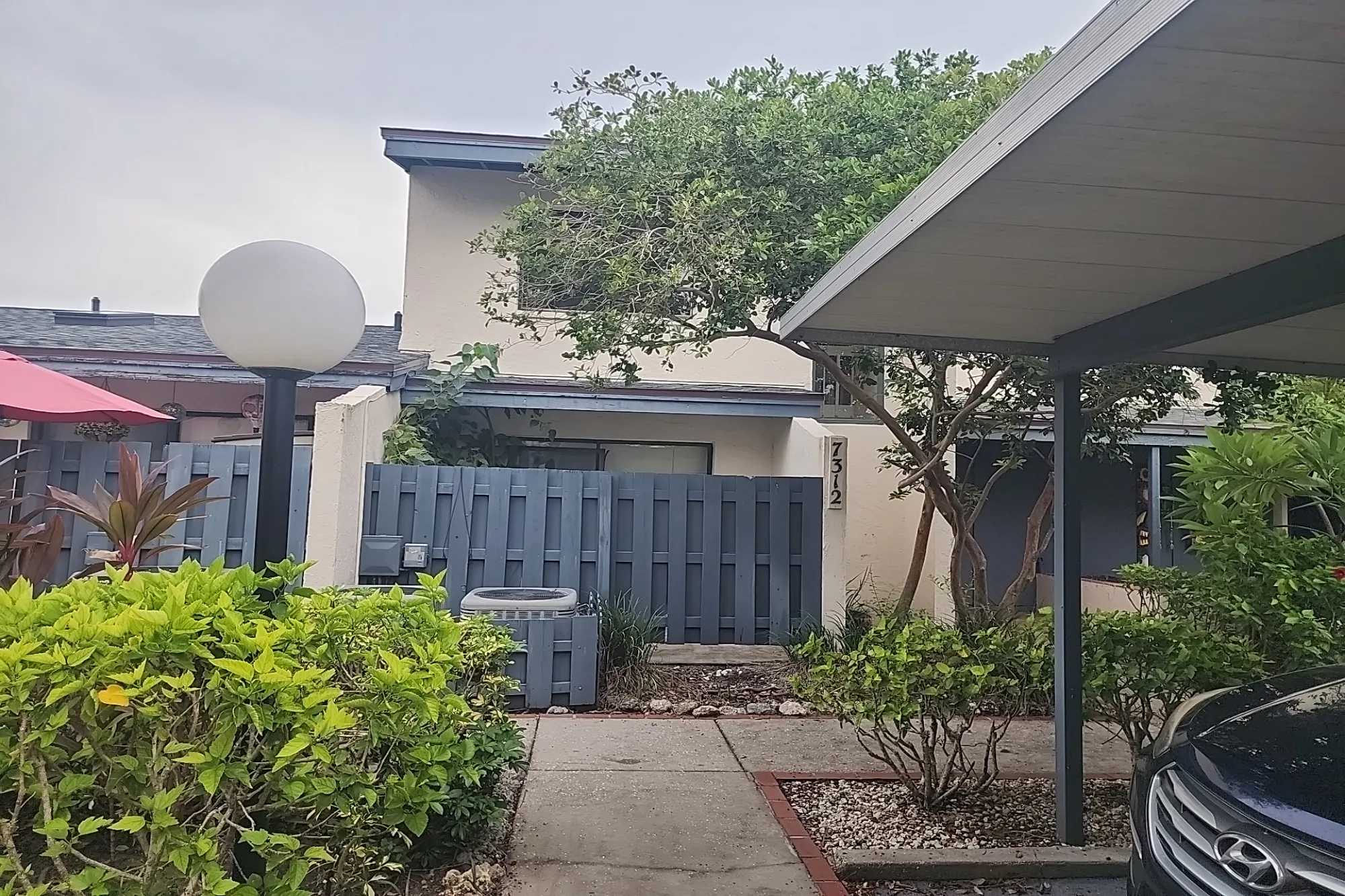 Cloister Dr, Sarasota, FL 34231