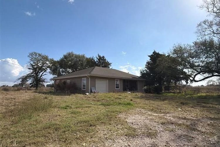 3204 Victpar Dr Orange, TX 77630, Orange County