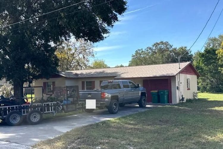 904 Hickory Avenue Fruitland Park, FL 34731, Lake County