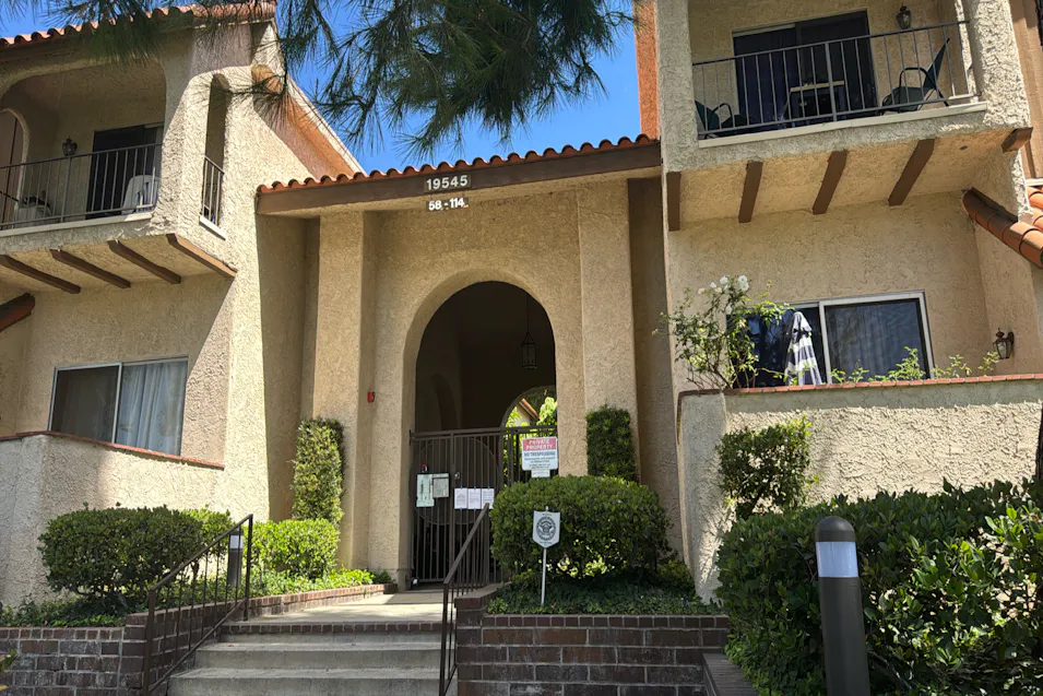 19545 Sherman Way 109 Reseda, CA 91335, Los Angeles County