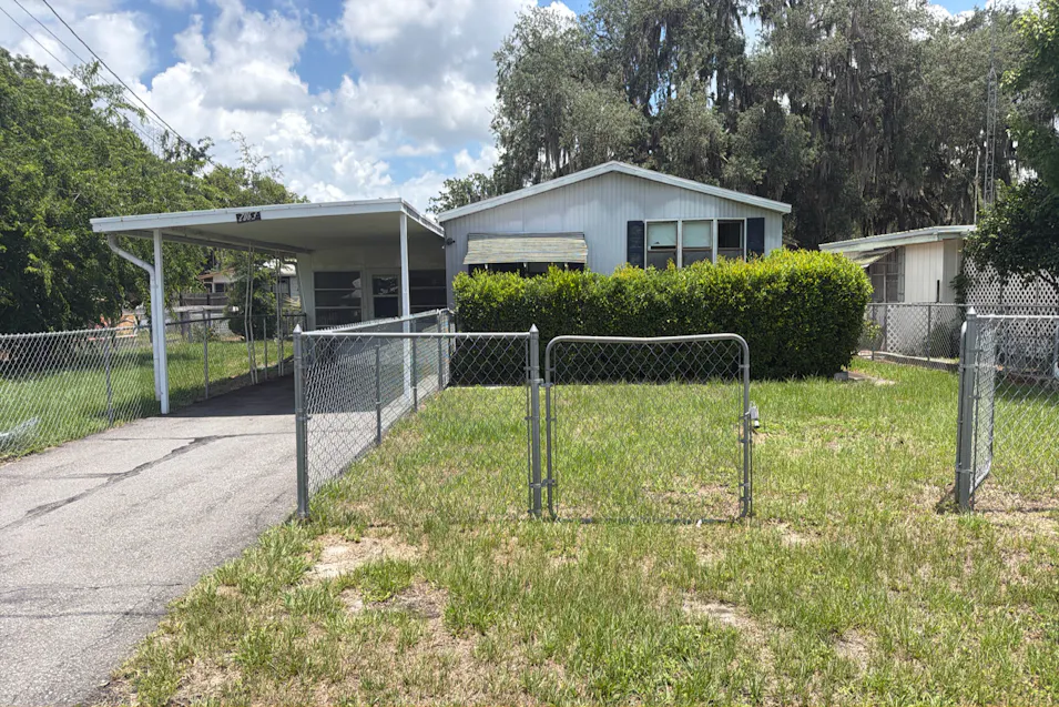 2063 Cr 439a Lake Panasoffkee, FL 33538, Sumter County