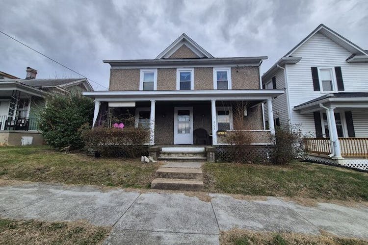 305 E Chestnut St Covington, VA 24426, Alleghany County