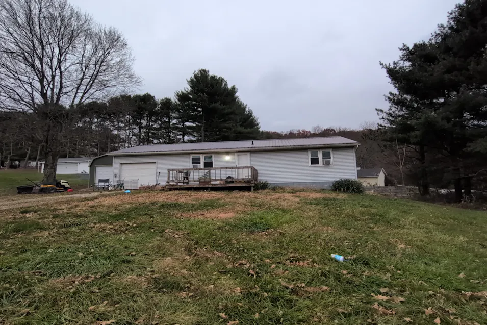 46760 Township Road 285 Coshocton, OH 43812, Coshocton County