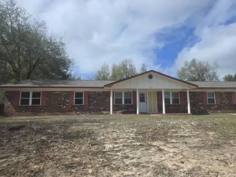 5469 Easy St Milton, FL 32570, Santa Rosa County