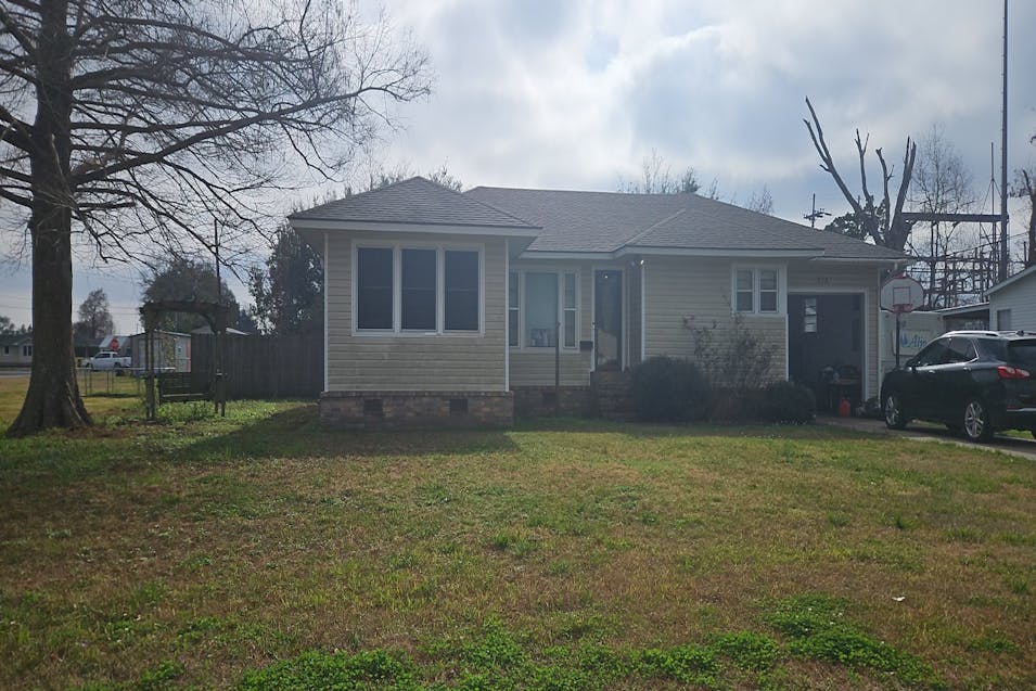 616 E Putnam Street Erath, LA 70533, Vermilion County