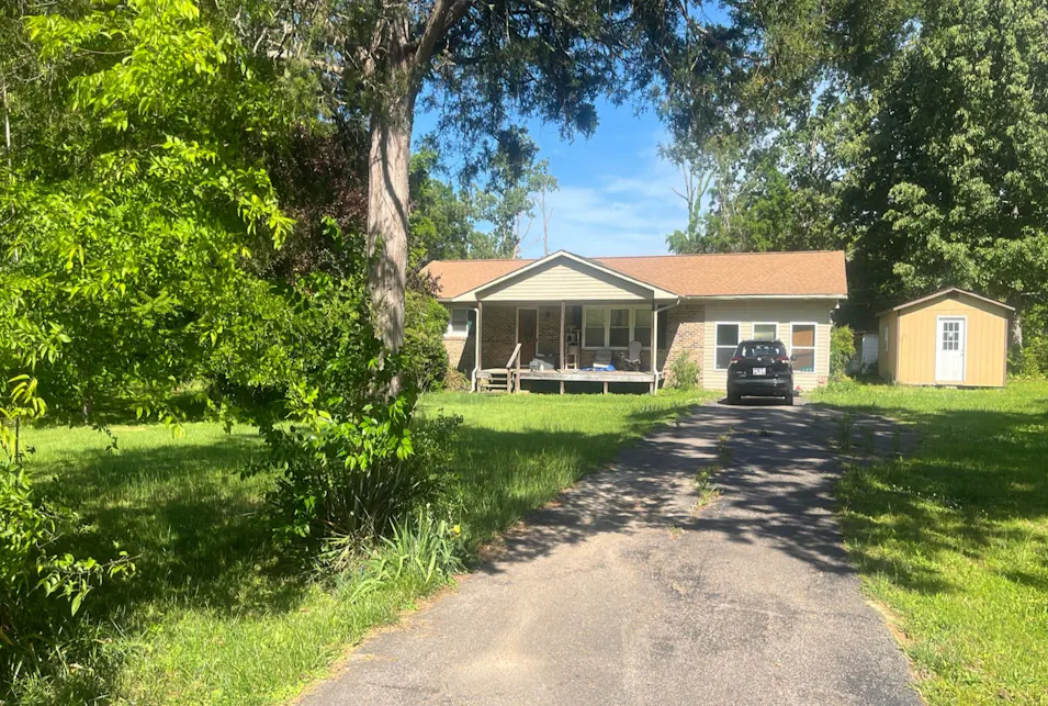 195 Shady Ln Saltillo, TN 38370, Hardin County