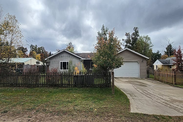 1730 Michael Dr Alger, MI 48610, Ogemaw County