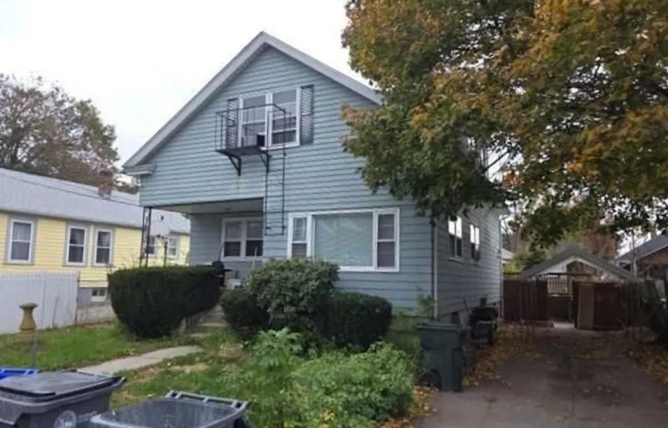 11 Kinfield St Providence, RI 02909, Providence County