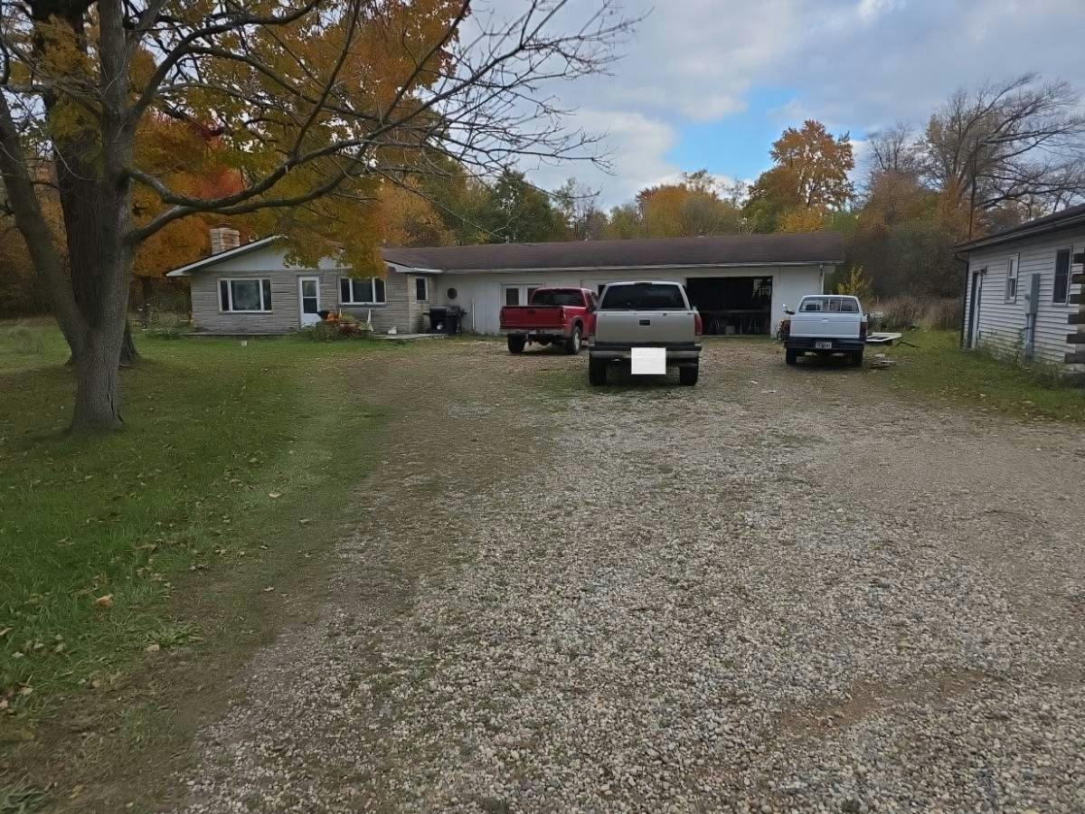 M 40 , Jones, MI 49061