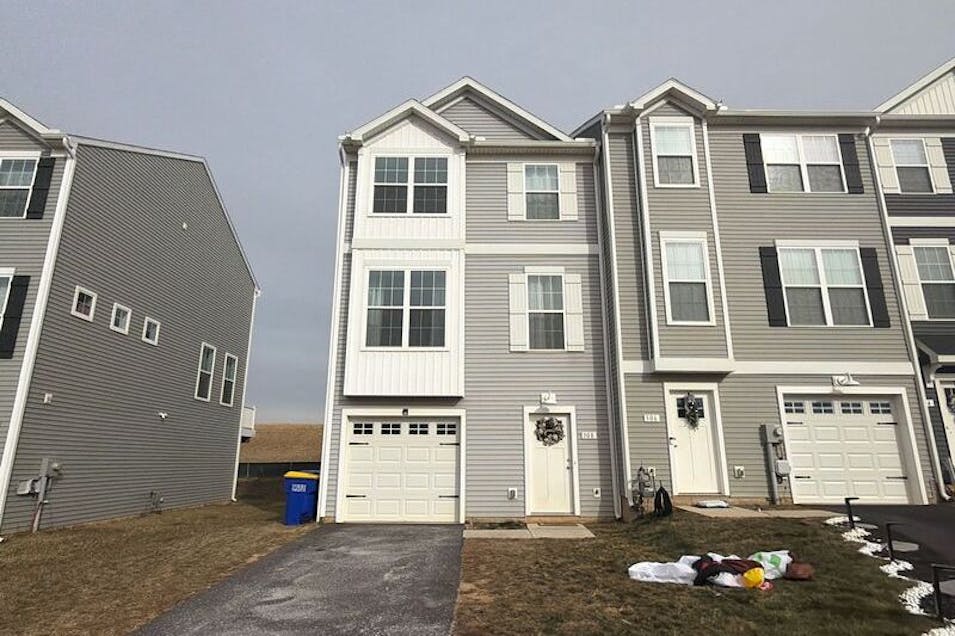 308 Avon Dr Red Lion, PA 17356, York County