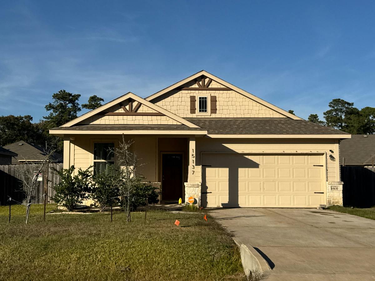 Meadow Gln, Conroe, TX 77306