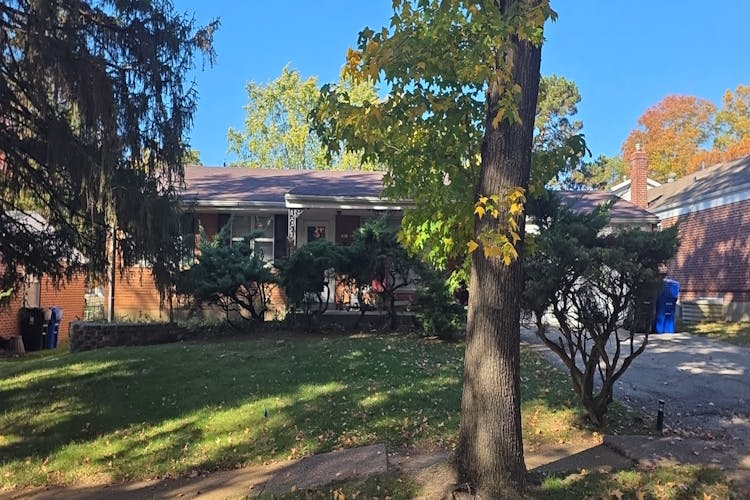 867 Greenshire Ct Saint Louis, MO 63130, St. Louis County