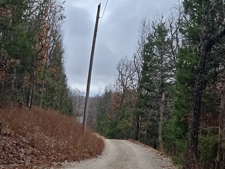 200 Wagonwheel Dr Camdenton, MO 65020, Camden County