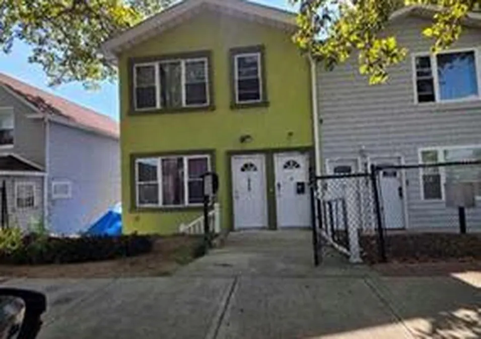 9904 Glenwood Rd Brooklyn, NY 11236, Kings County