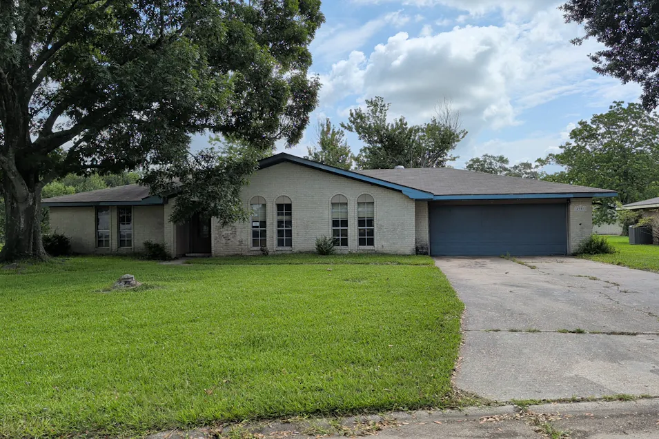 4901 Magazine St Lake Charles, LA 70607, Calcasieu County