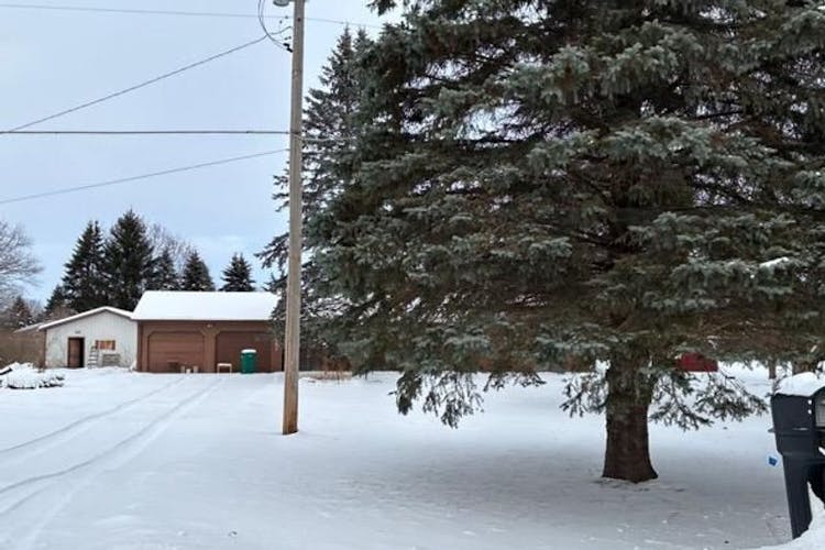 3051 E River Rd Mount Pleasant, MI 48858, Isabella County