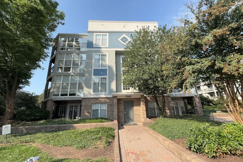 5565 Seminary Rd, #309