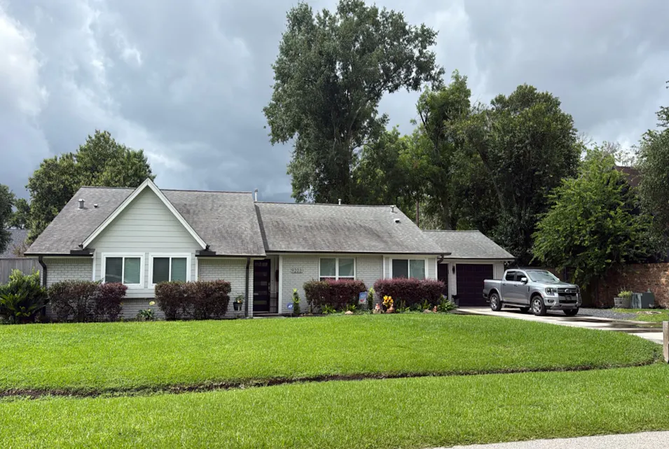 9203 Bronco Dr Houston, TX 77055, Harris County