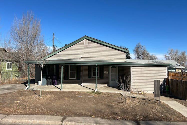 695 S Newton St Denver, CO 80219, Denver County