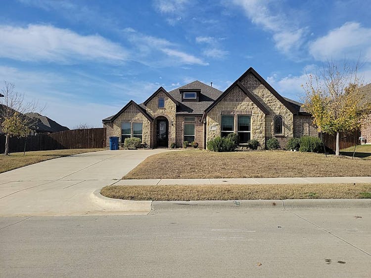 2125 Flora Ln Desoto, TX 75115, Dallas County