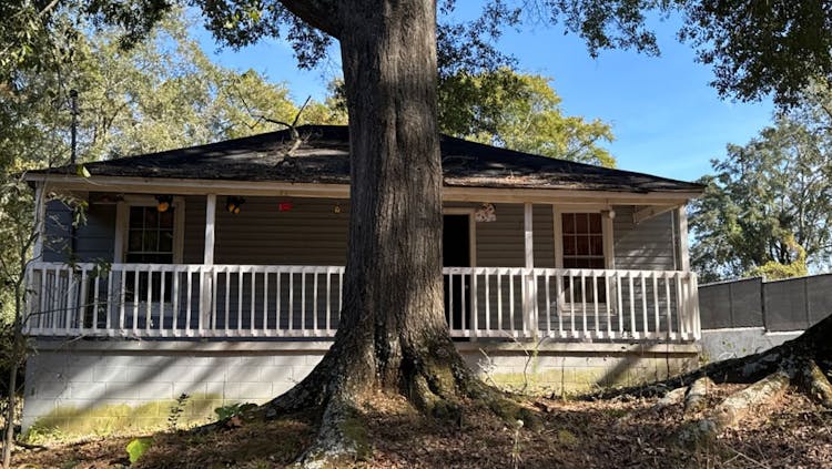 109 Barnesville Ave Barnesville, GA 30204, Lamar County