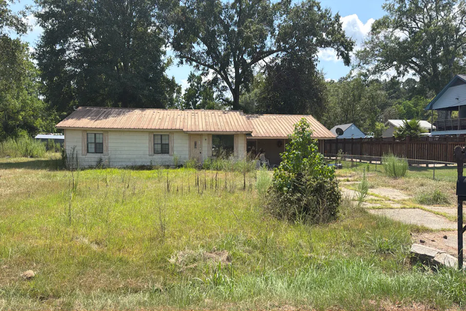 200 Burnt Bridge Road Ellisville, MS 39437, Jones County