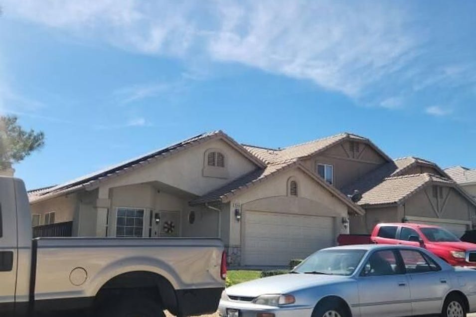13645 Summit View St Hesperia, CA 92344, San Bernardino County