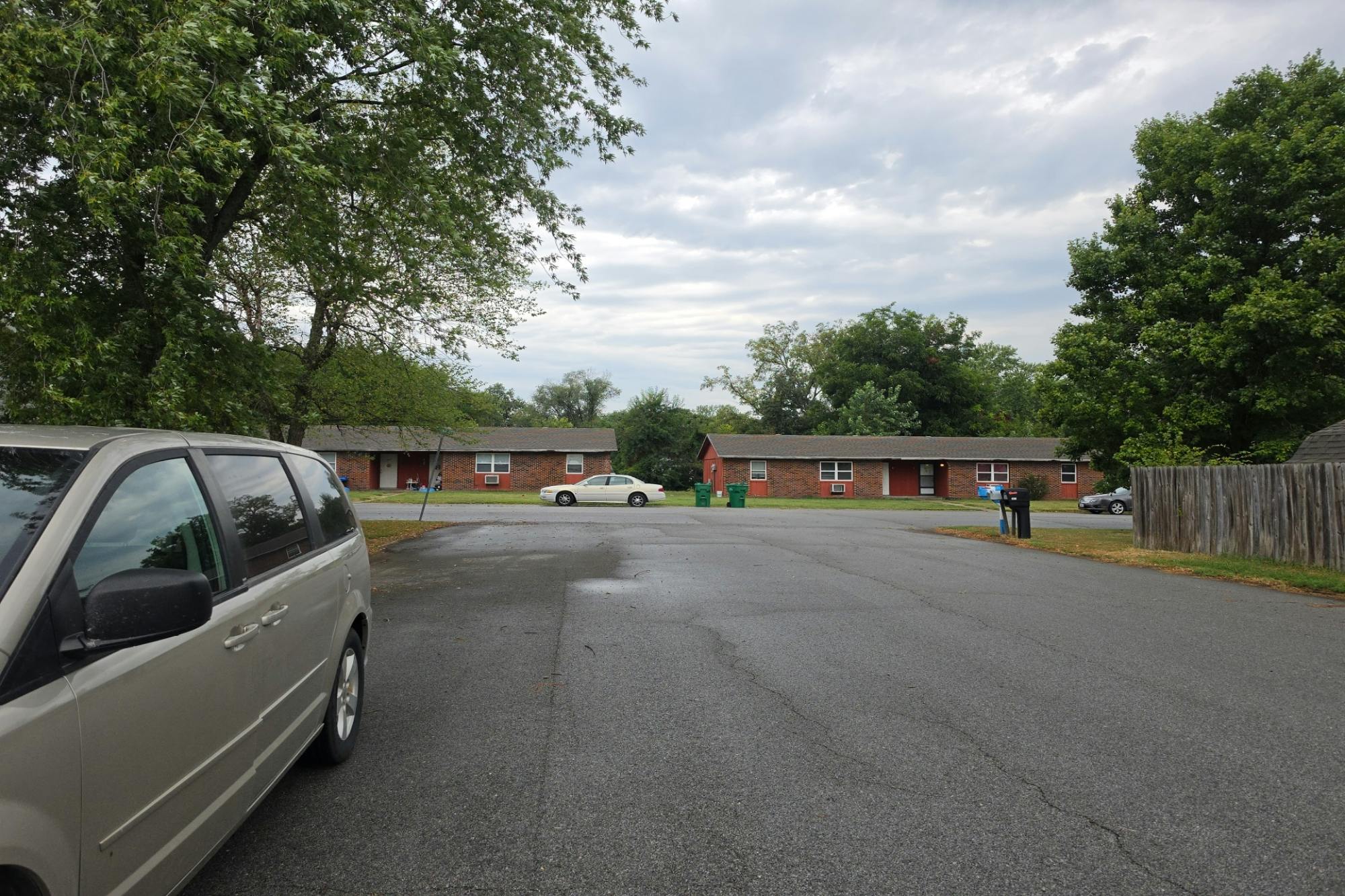 Divine Ave, Jasper, MO 64755