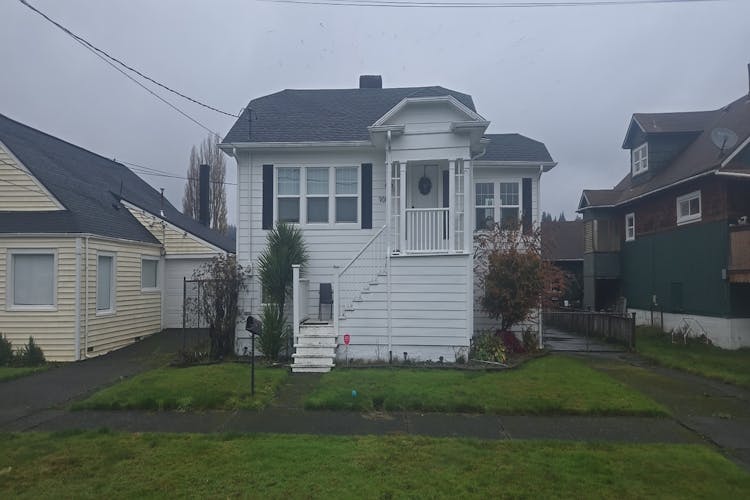 908 1st St Hoquiam, WA 98550, Grays Harbor County