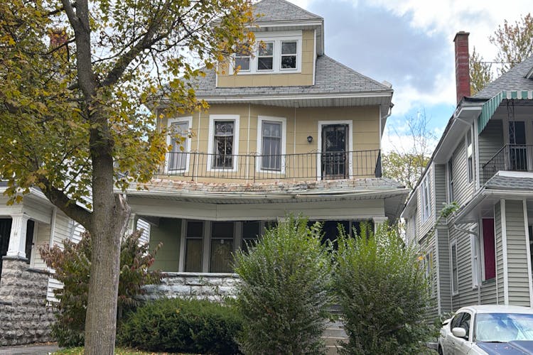 28 Butler Avenue Buffalo, NY 14208, Erie County